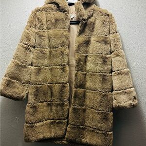 Cozy Women's Teddy Jacket in Brown